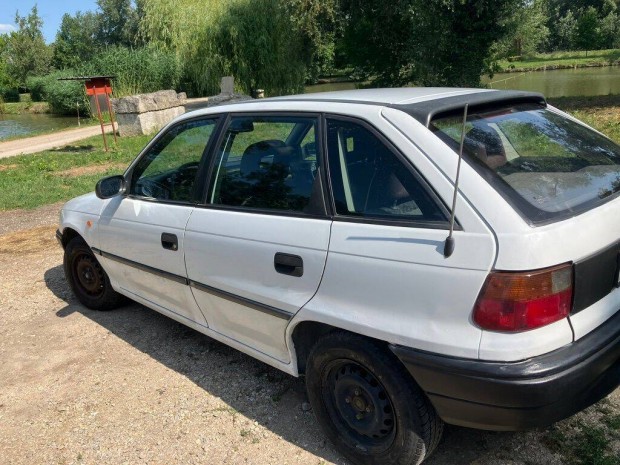 Opel Astra FCC 1.4 jó állapotú