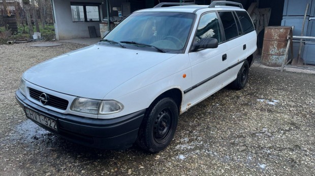 Opel Astra F 1.4 kombi elad�