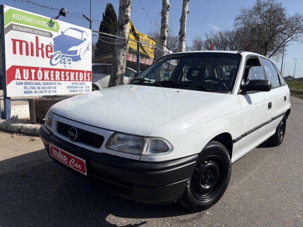 Opel Astra F 1.4i GL SE Olcs� Aut�! �j Gumik!