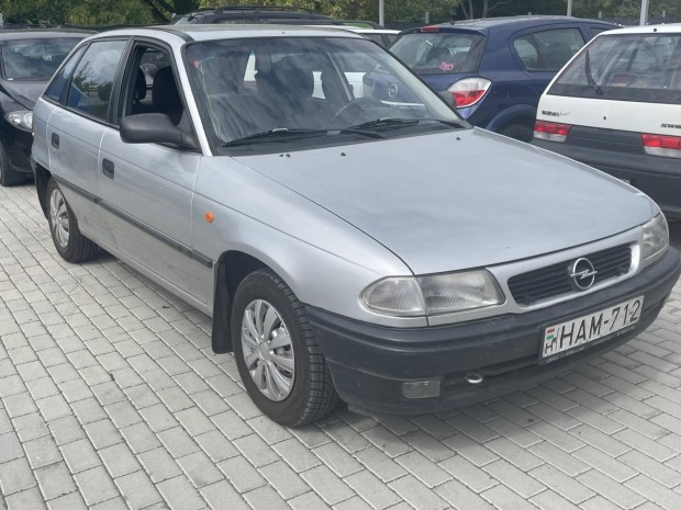 Opel Astra F 1.6 Classic Family Friss Műszaki V...