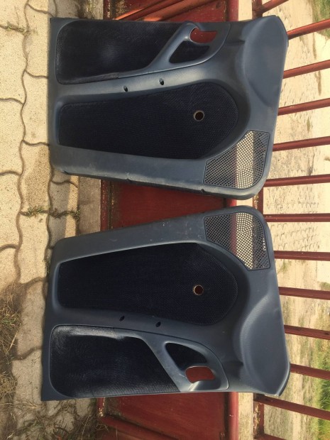 Opel Astra F Caravan kombi ajt�k�rpit szett k�k pl�ss