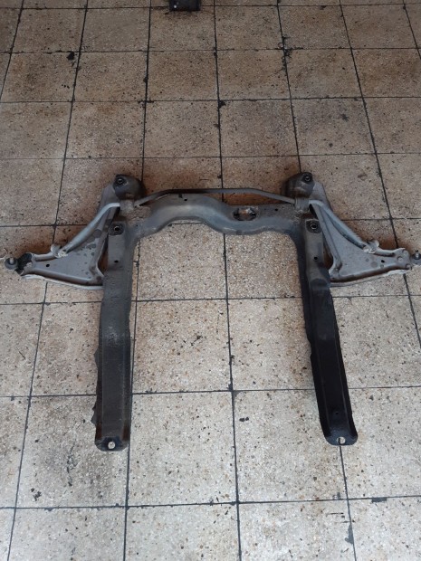 Opel Astra F Első Bölcső +Első Kanyarstabilizátor Rúd