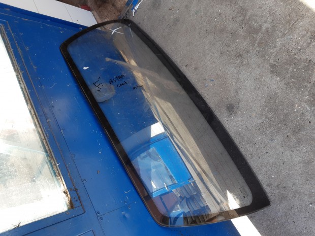 Opel Astra F H�ts� Sz�lv�d�