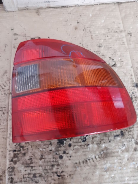 Opel Astra F Jobb Hátsó Lámpa