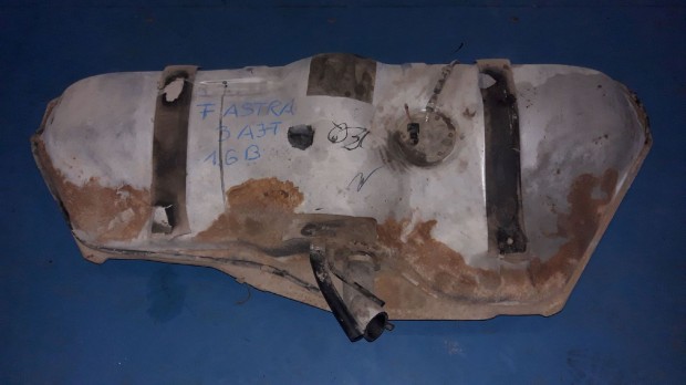 Opel Astra F �zemanyag Tank + �zemanyag Szintjelz�