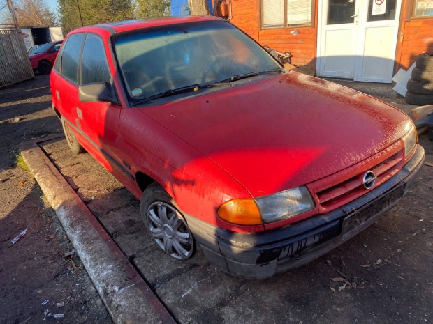 Opel Astra F (1992) 1.7D 357246 Alkatrszek #M1952