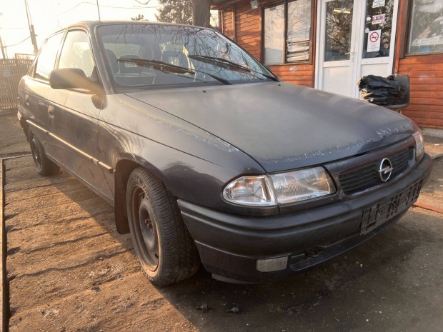 Opel Astra F (1996) 1.4i X14XE Alkatrszek #M2211