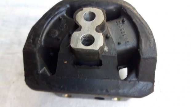 Opel Astra F, Kadett D motortart gumibak gyri j
