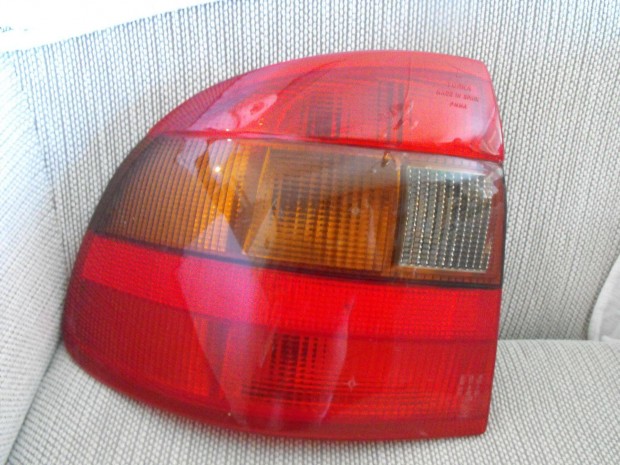 Opel Astra F bal hátsó búra