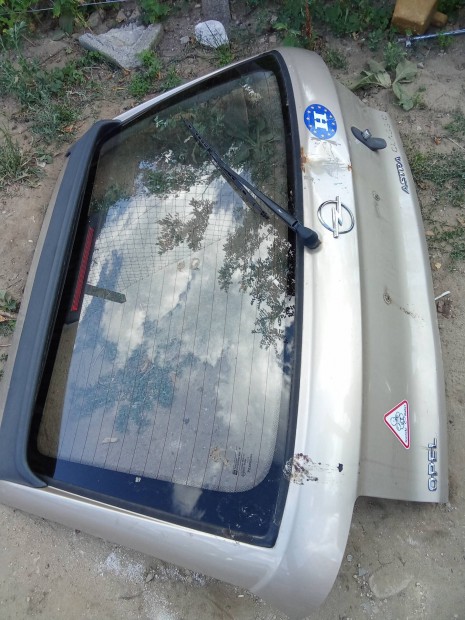 Opel Astra F csomagtér ajtó kompletten