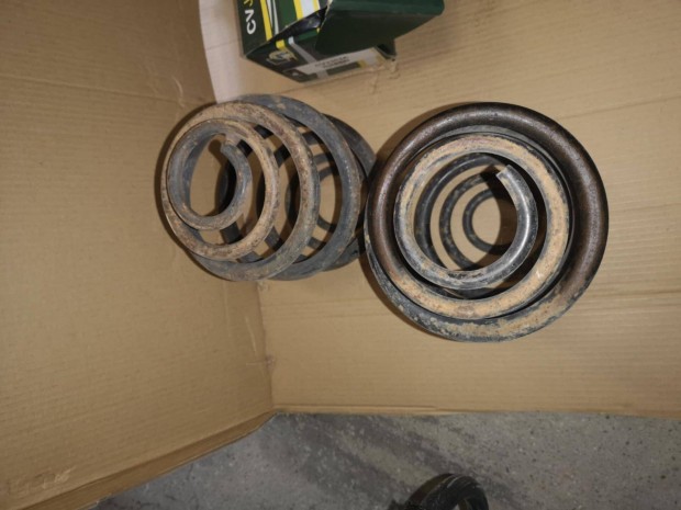 Opel Astra F kombi haszn�lt rug� + �j k�ls� f�ltengely csukl�