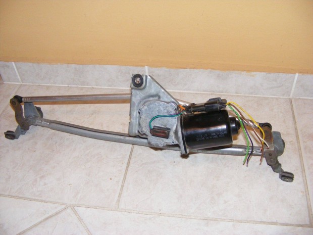 Opel Astra F komplett els� abkt�rl� motor �s szerkezet