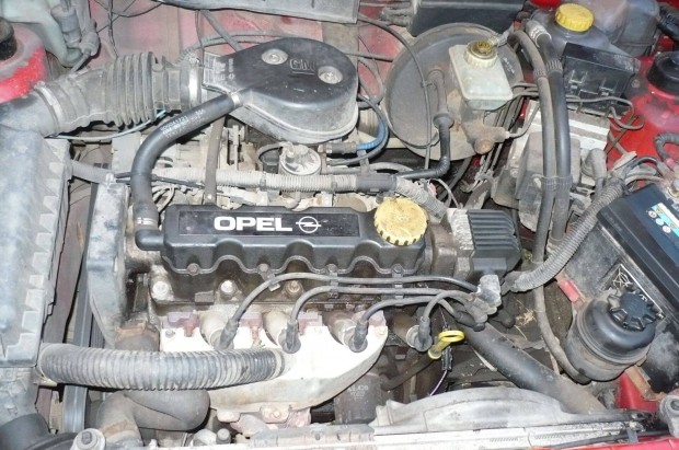 Opel Astra F motor