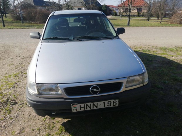 Opel Astra Ftipus� g�pkocsi elad�
