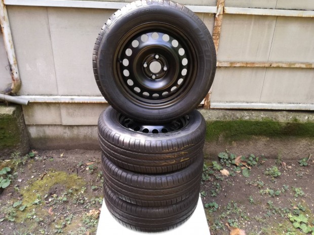 Opel Astra G 195/60 R15 nyri gumi lemez felnivel 4 db