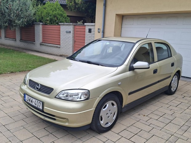 Opel Astra G 1.4 16V Classic II Fantasy Friss M...