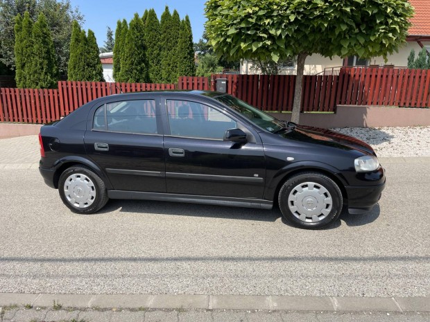 Opel Astra G 1.4 16V Classic II Fantasy szerviz...