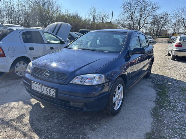 Opel Astra G 1.6 16V CDX