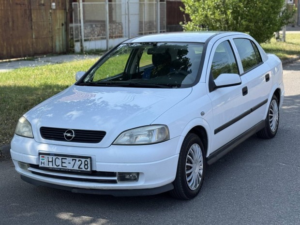 Opel Astra G 1.6 16V Centennial