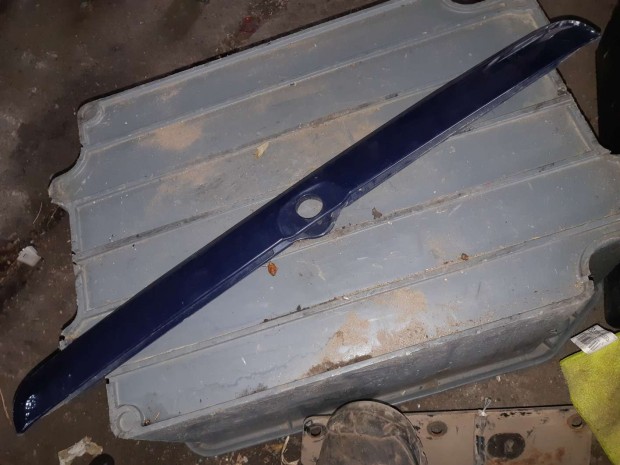 Opel Astra G Csomagt�rajt� D�szl�c