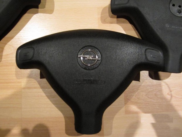 Opel Astra G Zafira A Suzuki légzsák burkolat airbag duda fedél eladó