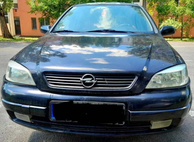 Opel Astra G alkatrészei eladók. Nincs: motor, váltó, kat