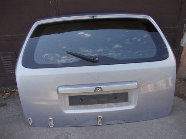 Opel Astra G csomagtér ajtó