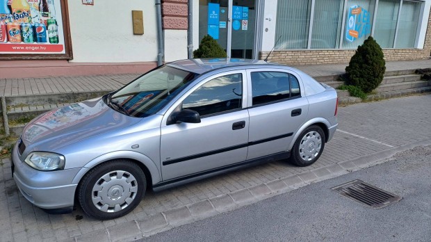 Opel Astra G megkmlt llapotban