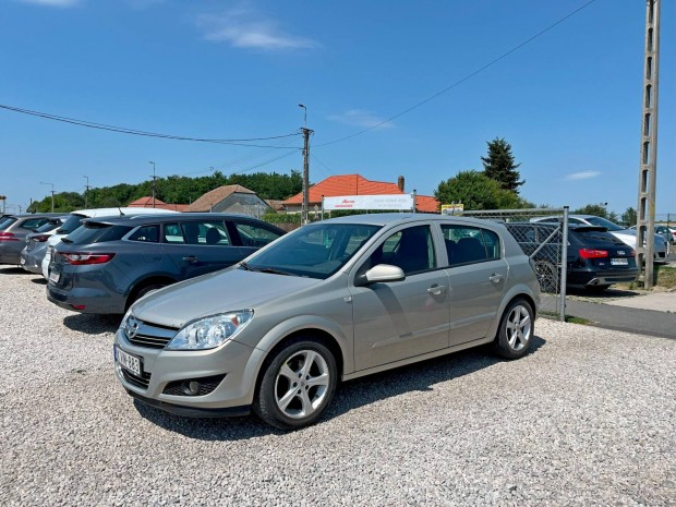 Opel Astra H 1.3 CDTI Enjoy Klima.Multikrmny.S...