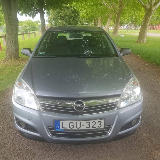 Opel Astra H 1.4 Enjoy