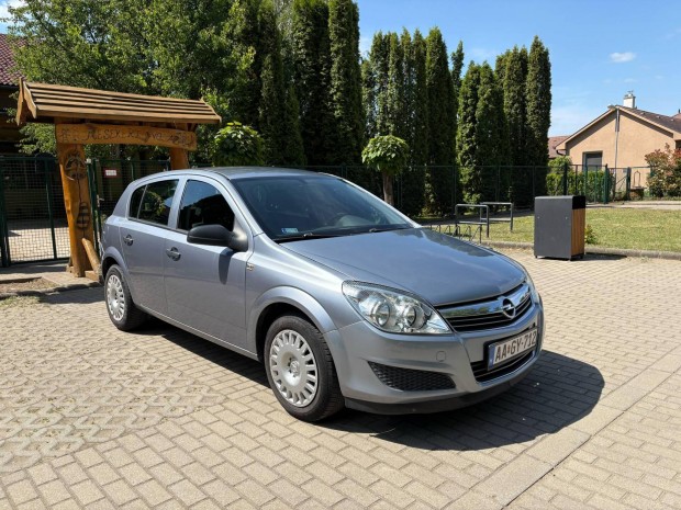 Opel Astra H 1.4 Enjoy