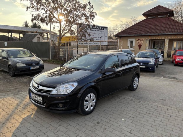 Opel Astra H 1.4 Enjoy