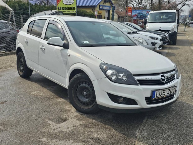 Opel Astra H 1.4 Essentia Magyarorsz�gi!