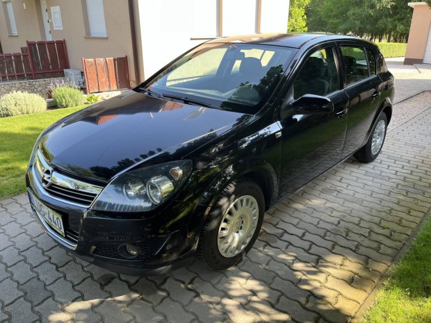 Opel Astra H 1.4 Essentia Magyarorszgi.vezetet...