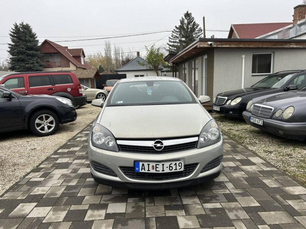 Opel Astra H 1.4 GTC Cosmo