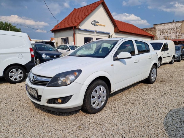 Opel Astra H 1.6 Classic III