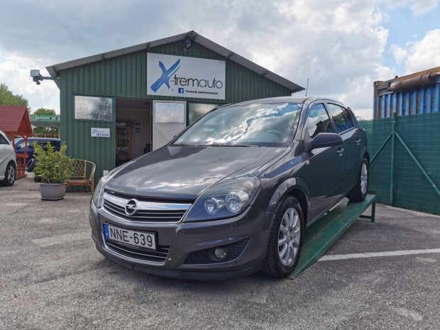 Opel Astra H 1.6 Cosmo
