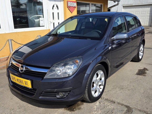 Opel Astra H 1.6 Cosmo