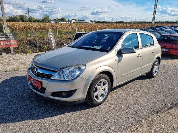 Opel Astra H 1.6 Cosmo ellenrztt futs . meg...