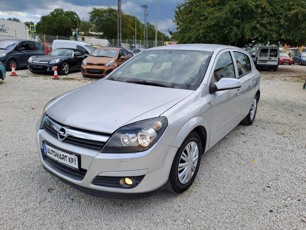 Opel Astra H 1.6 Elegance