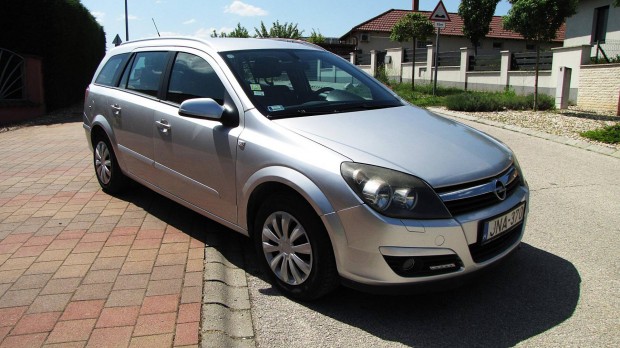 Opel Astra H 1.6 Elegance Frissen Szervizelve....