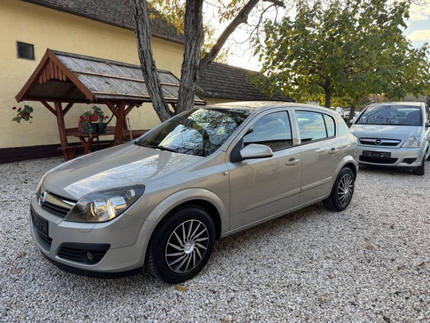 Opel Astra H 1.6 Enjoy