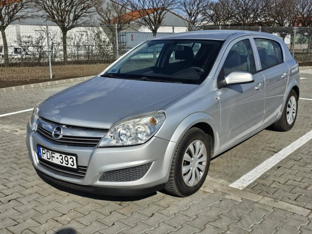 Opel Astra H 1.6 Enjoy