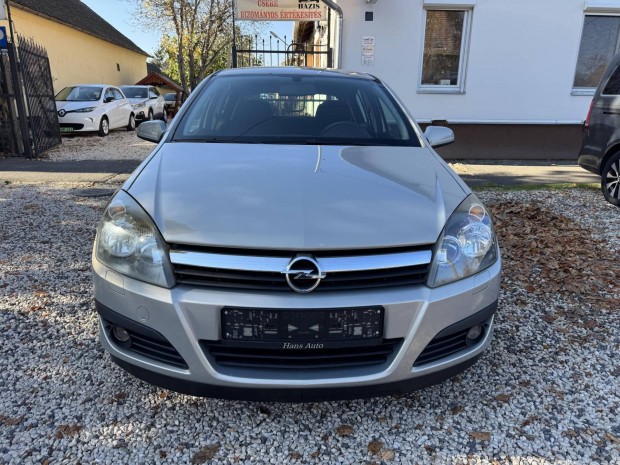 Opel Astra H 1.6 Enjoy