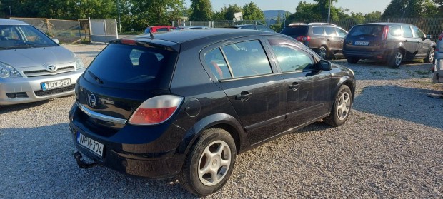 Opel Astra H 1.6 Enjoy