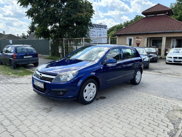 Opel Astra H 1.6 Enjoy