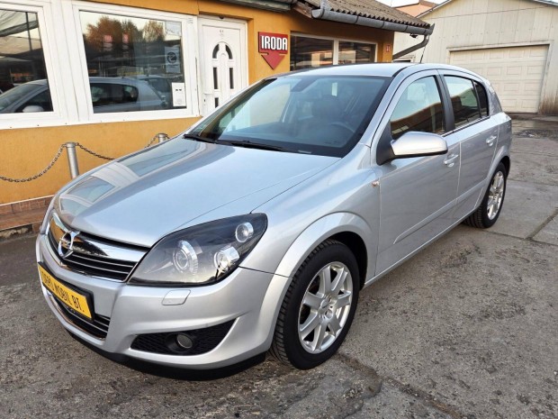 Opel Astra H 1.6 Enjoy