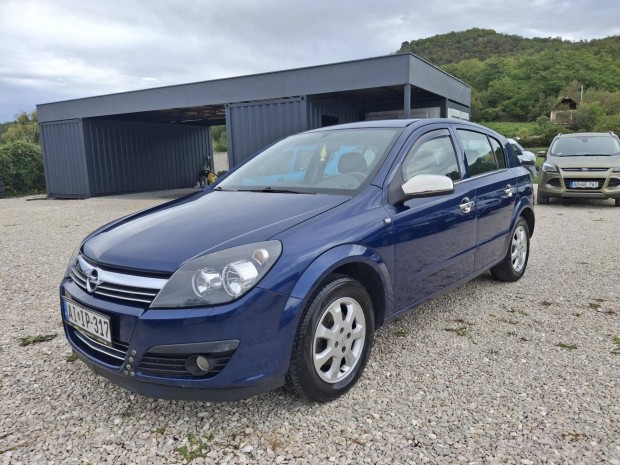 Opel Astra H 1.6 Enjoy