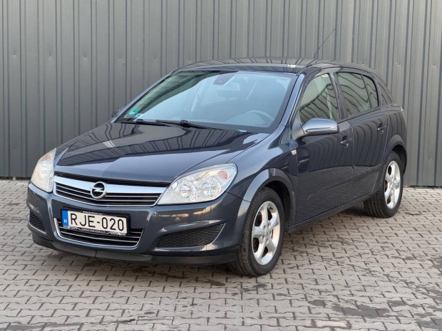 Opel Astra H 1.6 Enjoy Klma - Tempomat - Vonh...