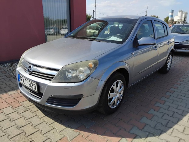Opel Astra H 1.6 Essentia